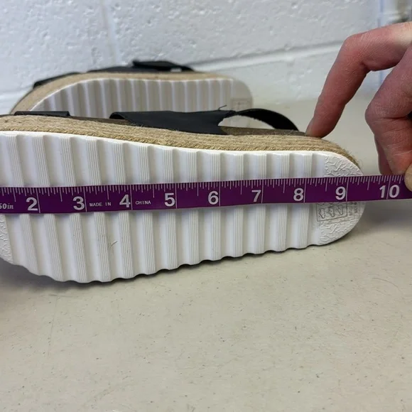 NWT Dirty Laundry Black Platform Sandals with Textured Straps - Picture 10 of 10